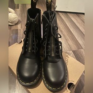 Dr Marten Pascal Nappa boots